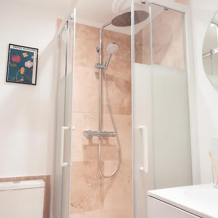 L Etoile Filante - 2 Pieces De Caractere * Tours