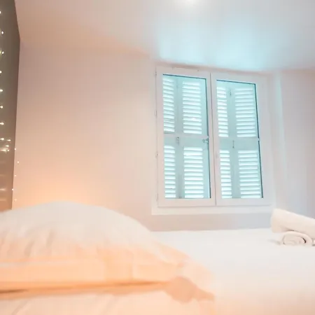 L Etoile Filante - 2 Pieces De Caractere *