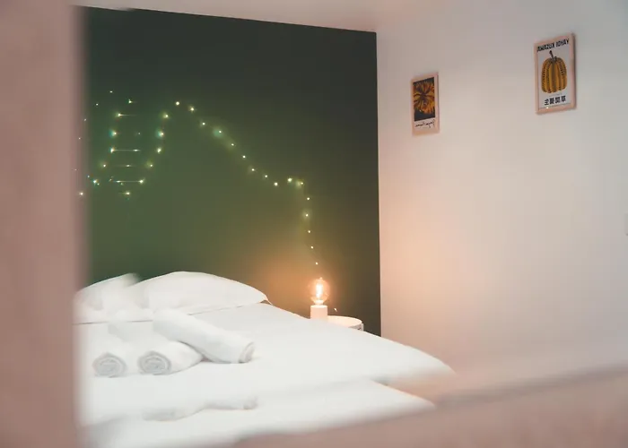 Daire L Etoile Filante - 2 Pieces De Caractere Tours