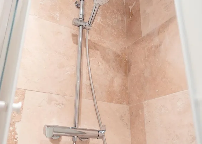 L Etoile Filante - 2 Pieces De Caractere